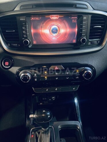 Kia Sorento-10
