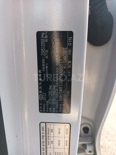 Hyundai Santa Fe-14