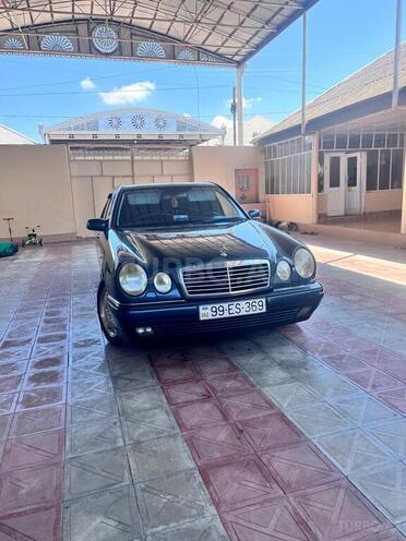 Mercedes E 240 1999, 372,160 km - 2.4 l - Şəmkir