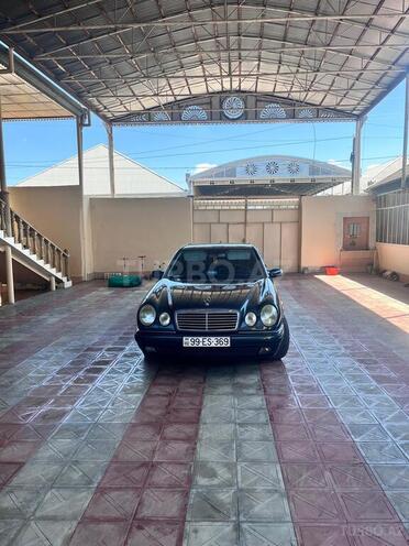 Mercedes E 240 1999, 372,160 km - 2.4 l - Şəmkir