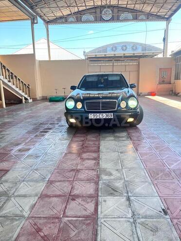 Mercedes E 240 1999, 372,160 km - 2.4 l - Şəmkir