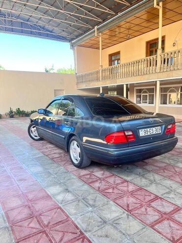 Mercedes E 240 1999, 372,160 km - 2.4 l - Şəmkir