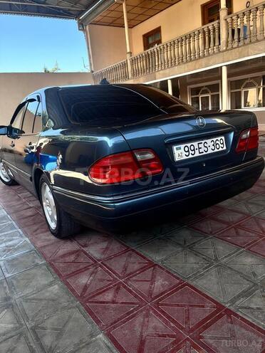 Mercedes E 240 1999, 372,160 km - 2.4 l - Şəmkir
