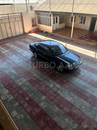 Mercedes E 240 1999, 372,160 km - 2.4 l - Şəmkir