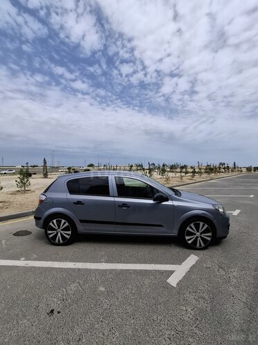 Opel Astra 2004, 380,000 km - 1.4 l - Bakı