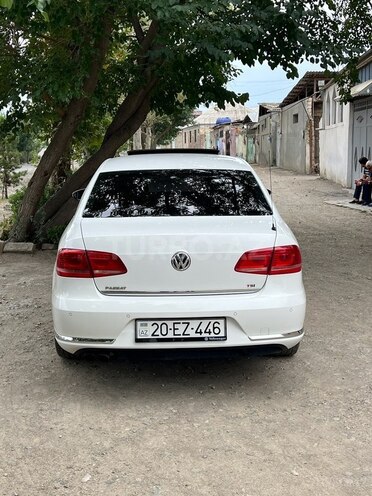Volkswagen Passat 2011, 212,000 km - 1.8 л - Gəncə