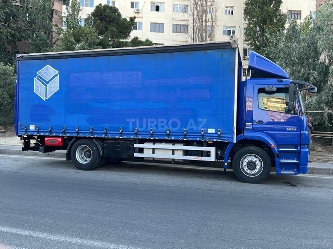 Mercedes Axor 1833 2010, 900,000 km - 7.5 л - Bakı