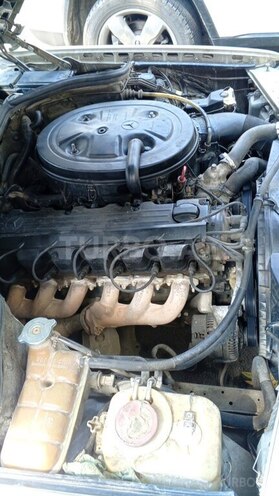 Mercedes E 260 1991, 485,280 km - 2.6 l - Gəncə