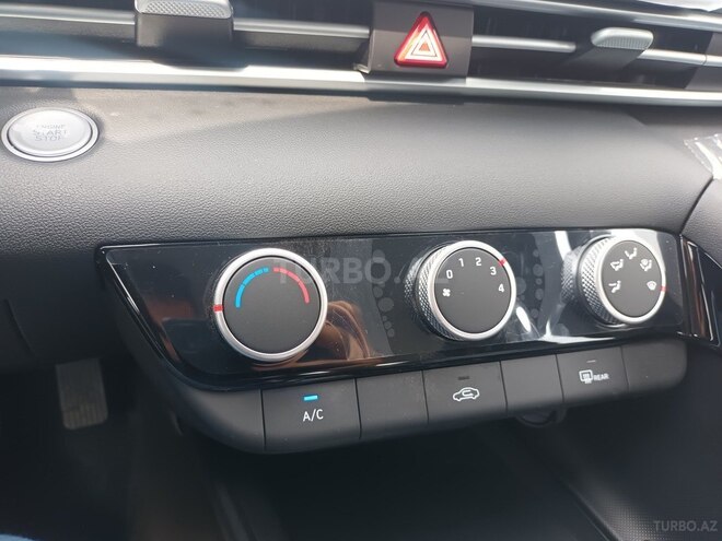 Hyundai Elantra-8