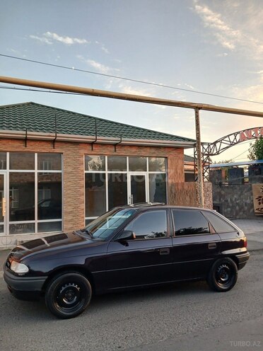 Opel Astra 1993, 387,827 km - 1.8 l - Qax