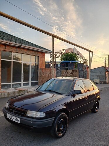 Opel Astra 1993, 387,827 km - 1.8 l - Qax