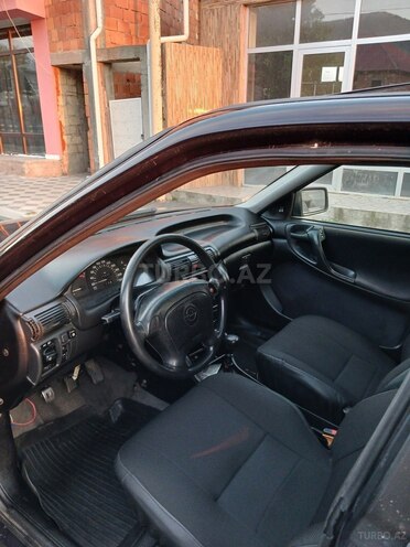 Opel Astra 1993, 387,827 km - 1.8 l - Qax