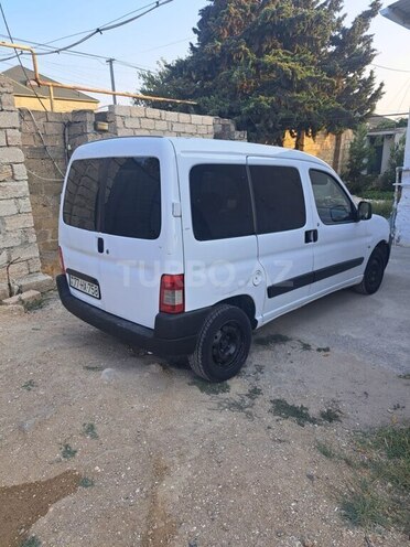 Peugeot Partner 2006, 228,000 km - 1.4 l - Bakı