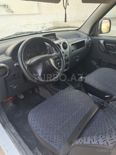 Peugeot Partner 2006, 228,000 km - 1.4 l - Bakı