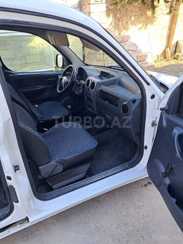 Peugeot Partner 2006, 228,000 km - 1.4 l - Bakı