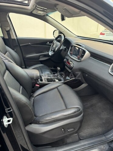 Kia Sorento-9