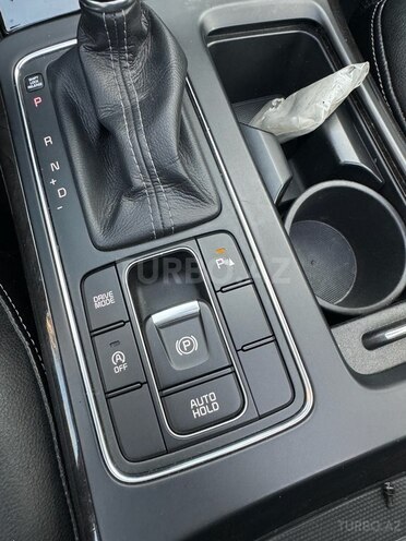 Kia Sorento-16