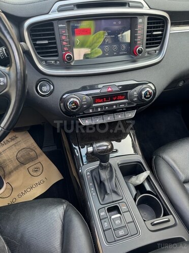 Kia Sorento-15