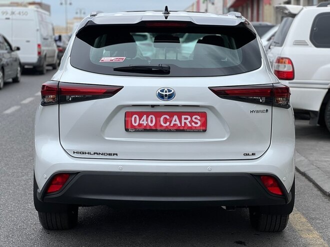 Toyota Highlander-2