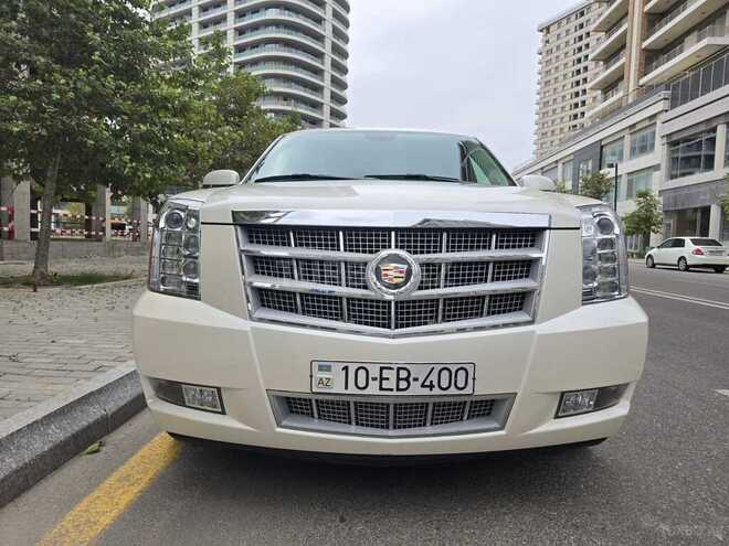 Cadillac Escalade-1