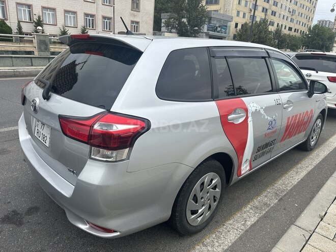 Toyota Corolla Fielder 2018, 300,000 km - 1.5 l - Bakı