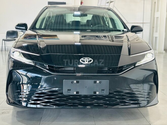 Toyota Camry-3