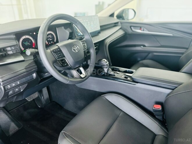 Toyota Camry-8