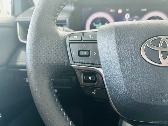 Toyota Camry-9