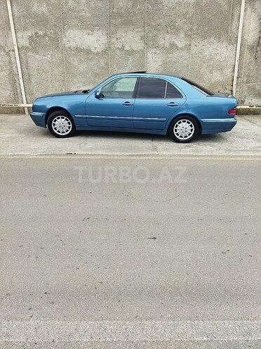 Mercedes E 240 1999, 376,000 km - 2.4 l - Şəmkir
