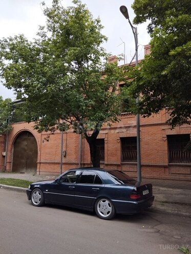 Mercedes C 240 1997, 373,000 km - 2.4 л - Ağcabədi