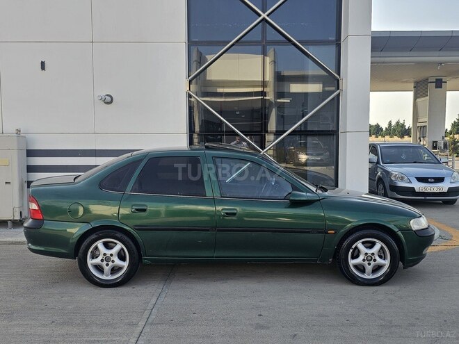 Opel Vectra 1997, 350,000 km - 1.8 l - Sumqayıt