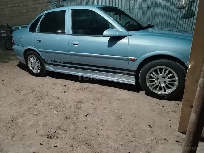 Opel Vectra 1998, 345,000 km - 1.6 l - Tovuz