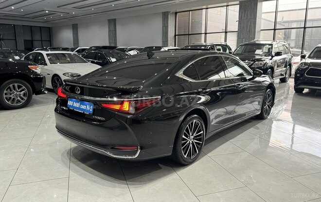 Lexus ES 300h-5