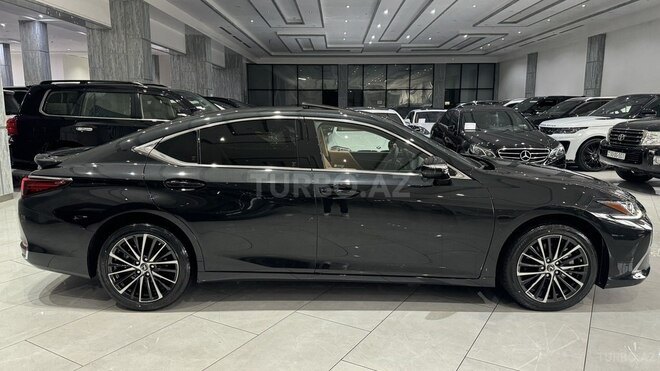 Lexus ES 300h-4