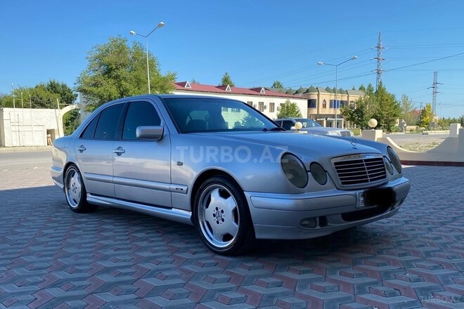Mercedes E 240 1998, 500,000 km - 2.4 l - Yevlax