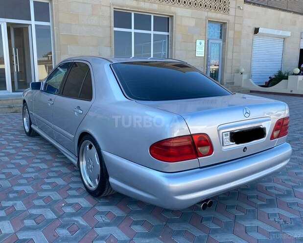 Mercedes E 240 1998, 500,000 km - 2.4 l - Yevlax