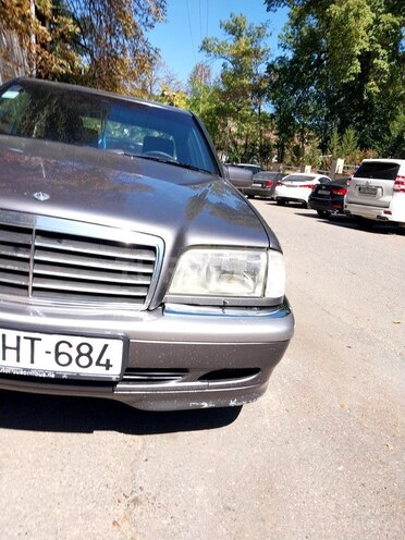 Mercedes C 240 1998, 371,760 km - 2.4 л - Bakı