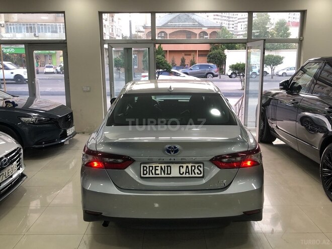 Toyota Camry-8