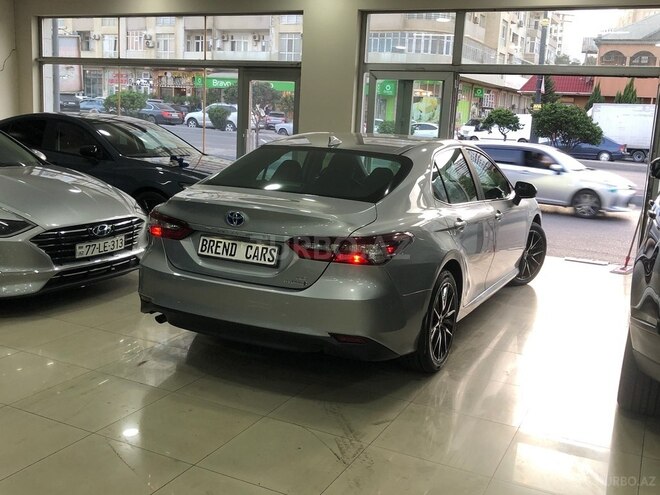 Toyota Camry-7