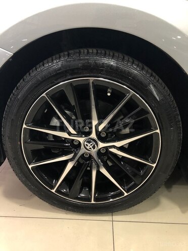 Toyota Camry-20