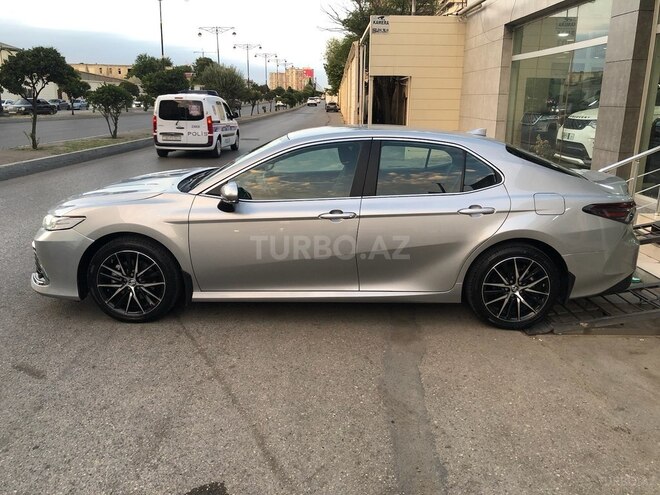 Toyota Camry-4