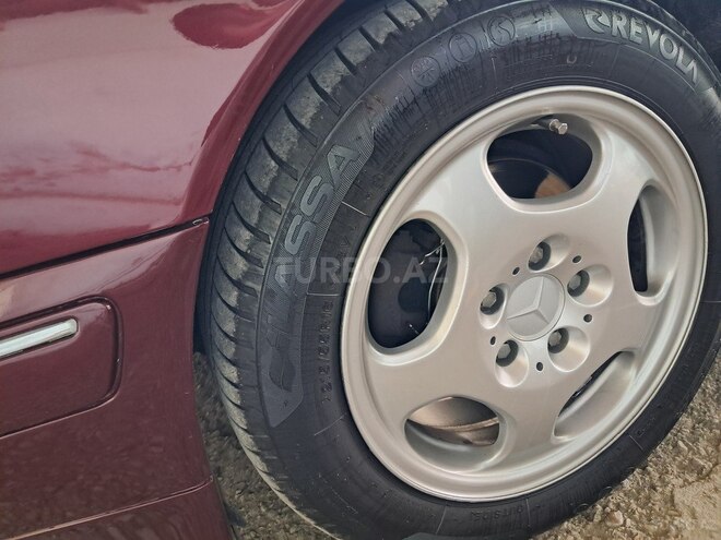 Mercedes E 240 2000, 445,000 km - 2.4 л - Ağsu
