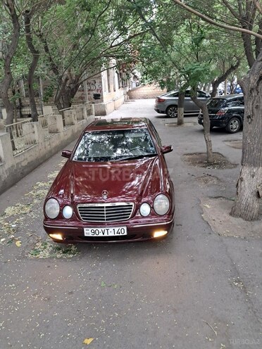 Mercedes E 240 2000, 445,000 km - 2.4 л - Ağsu