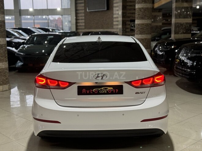 Hyundai Avante 2015, 122,000 km - 1.6 l - Bakı