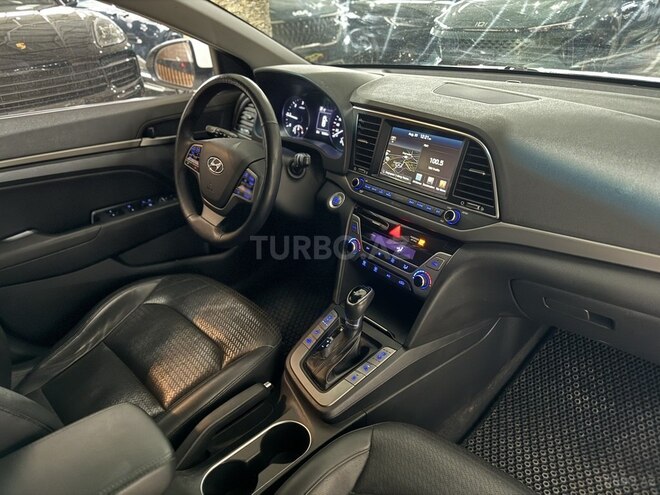Hyundai Avante 2015, 122,000 km - 1.6 l - Bakı