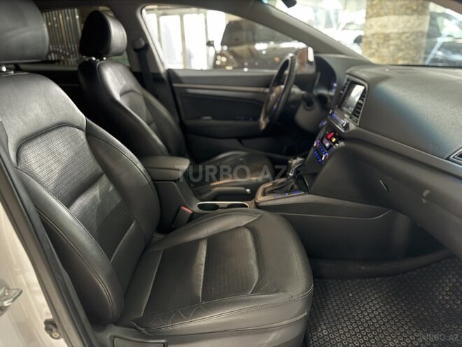 Hyundai Avante 2015, 122,000 km - 1.6 l - Bakı