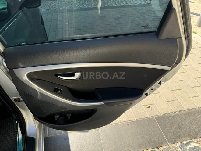 Hyundai i30 2013, 198,000 km - 1.6 л - Bakı