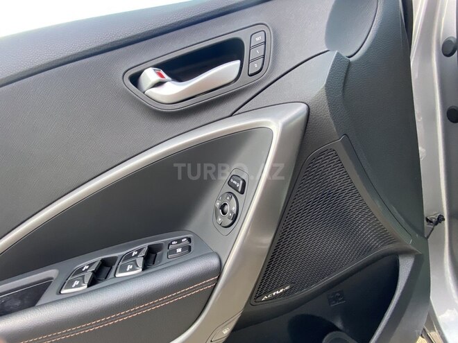 Hyundai  2014, 196,000 km - 2.2 л - Bakı