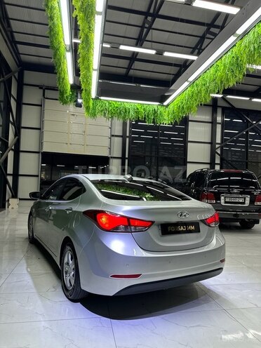Hyundai Avante-5