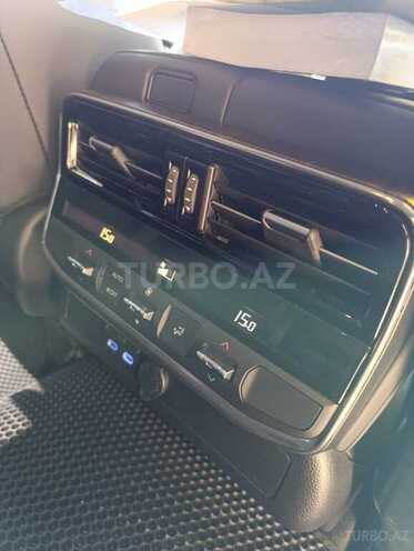 Toyota Land Cruiser-6